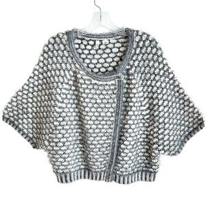 Anthropologie Moth Empyreal Cardigan Sweater‎ Cape Shrug